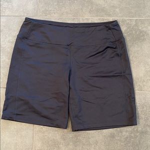 Athleta biker shorts in grey w/9 inch inseam